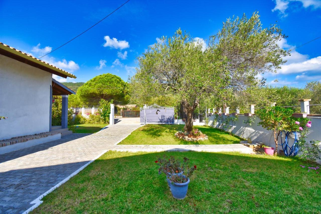 Ninas Cottage Línia Exterior foto
